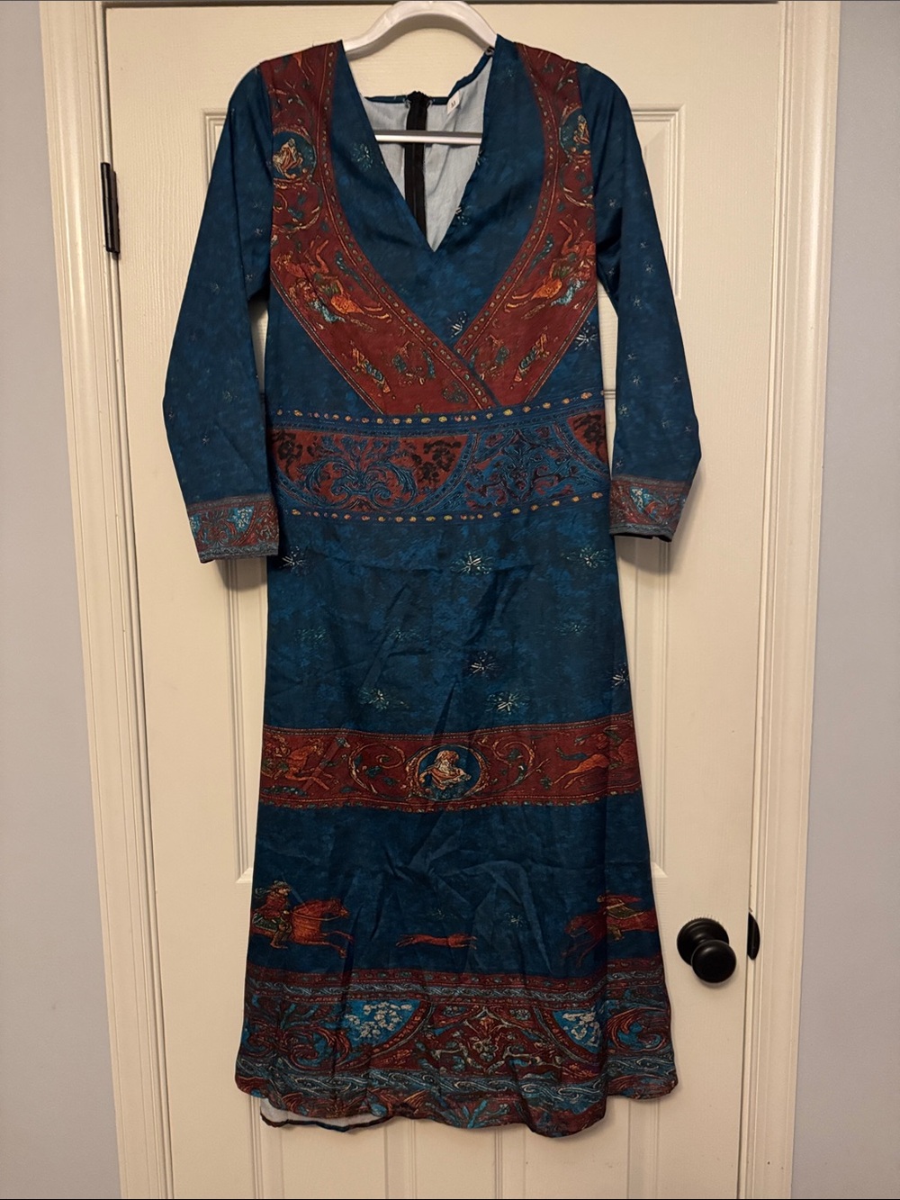 Comstylish Women’s Western Dress in Size Medium-New in the Package
